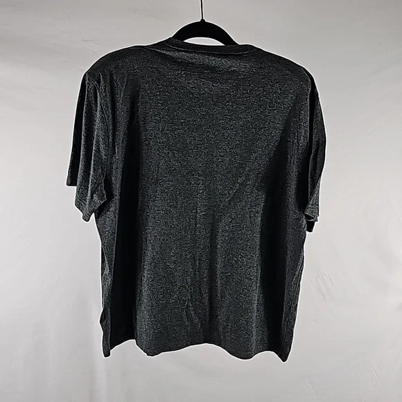 Amazon Essentials T-shirt - Picture 2 of 4